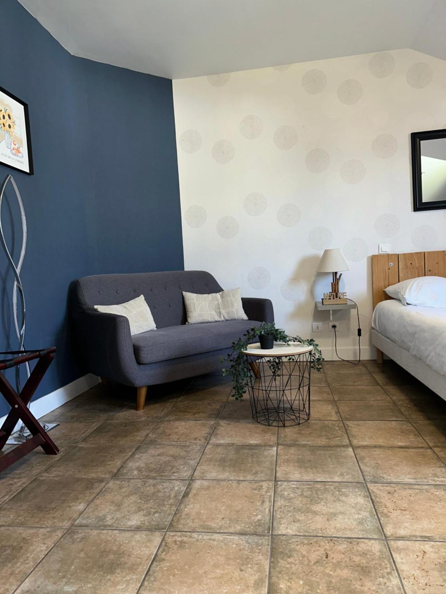 Logis Hotel Volcan Sancy Nebouzat Экстерьер фото